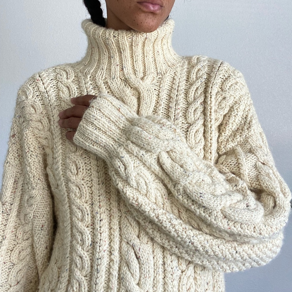 Doen Cream Cable Knit Turtleneck Sweater
